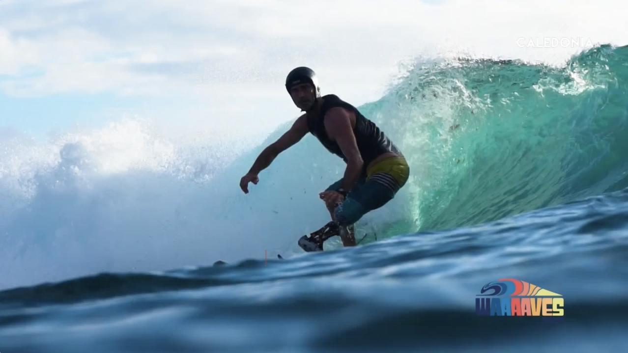 WAAAAVES ©KMH Media Production/TNTV
