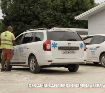 Des ambulanciers indispensables aux patients de Maré