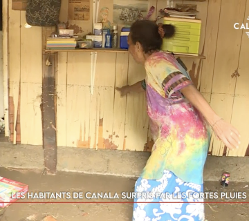 Les habitants de Canala surpris par les fortes pluies ©Caledonia