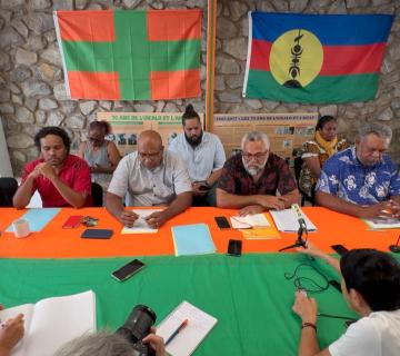   La commission exécutive de l'UC rejette l'accord de Bougival